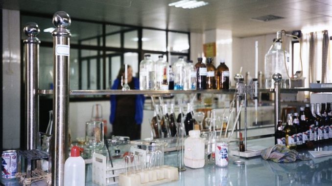 sprzęt do laboratorium